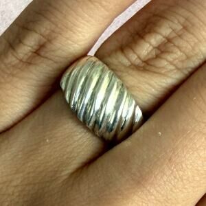 sterling silver vintage ribbed band ring size 6